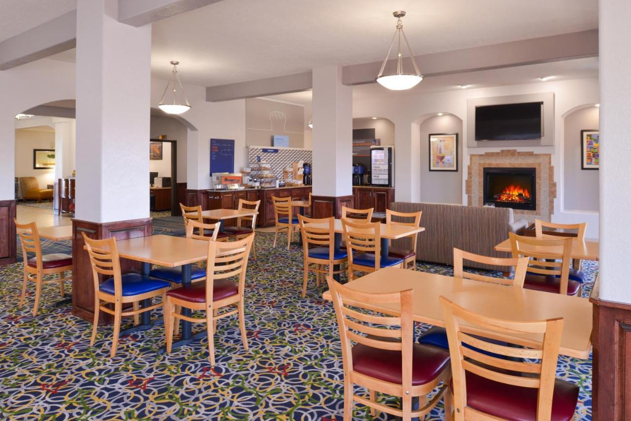 Holiday Inn Express & Suites Alamosa, An Ihg Hotel Esterno foto